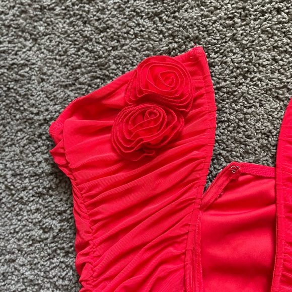 Red Ruched Maxi Dress - Picture 2 of 3